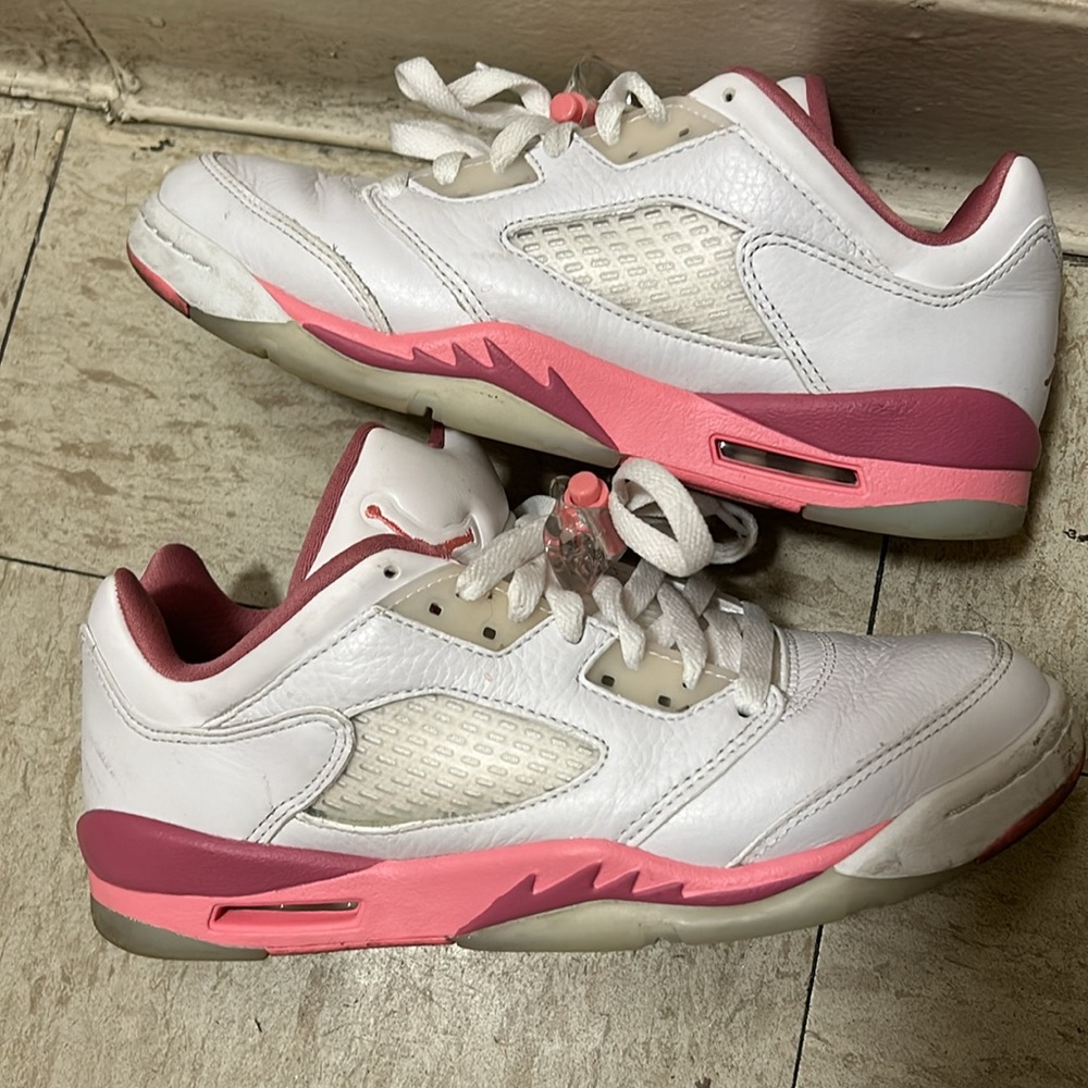 Sneakers - Picture 5 of 6